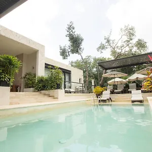 *** Bed and breakfast Xaha Suites&golf México
